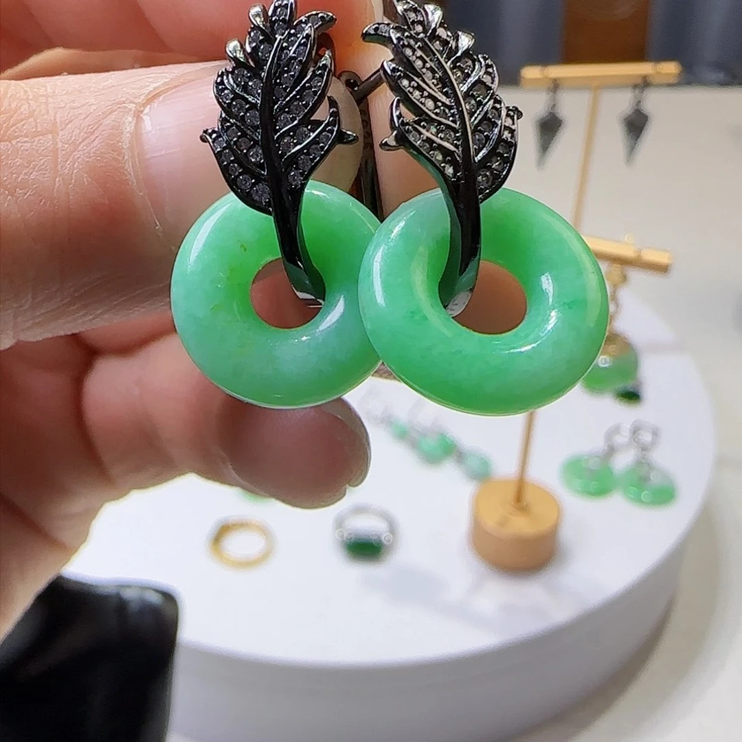 翡翠耳饰银S925镶嵌天然缅甸a货翡翠