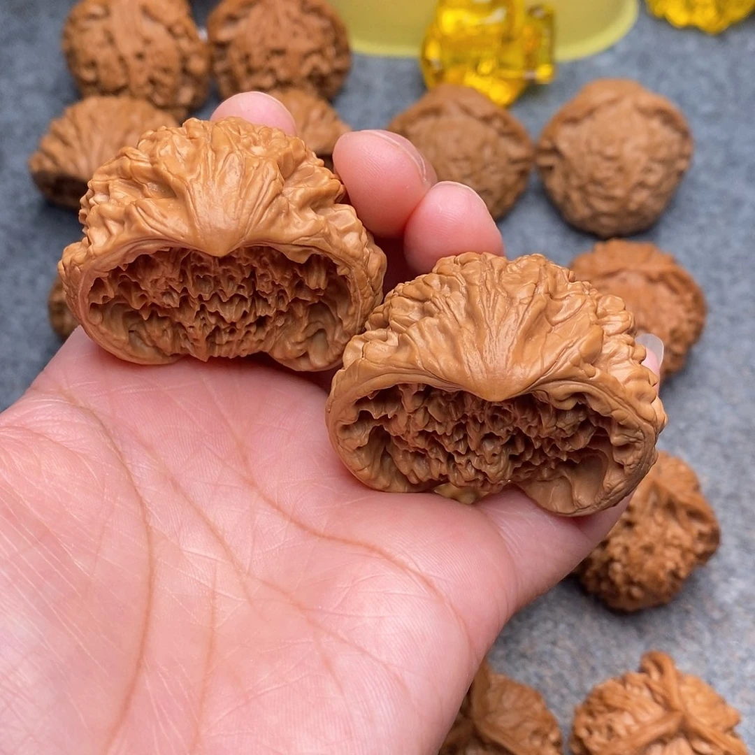 文玩核桃把件精品特价聚宝盆46+