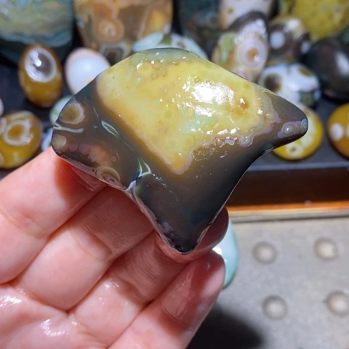 未镶嵌玛瑙/玉髓珠宝半成品50