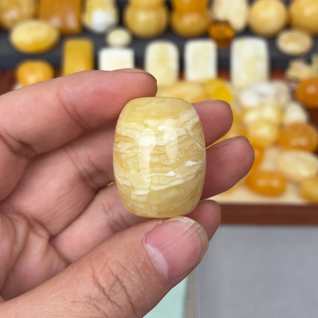 蜜蜡未镶嵌吊坠(不含链)