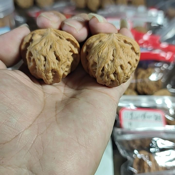 文玩核桃吊坠平闷