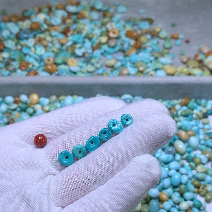 南红玛瑙未镶嵌珠宝奇石