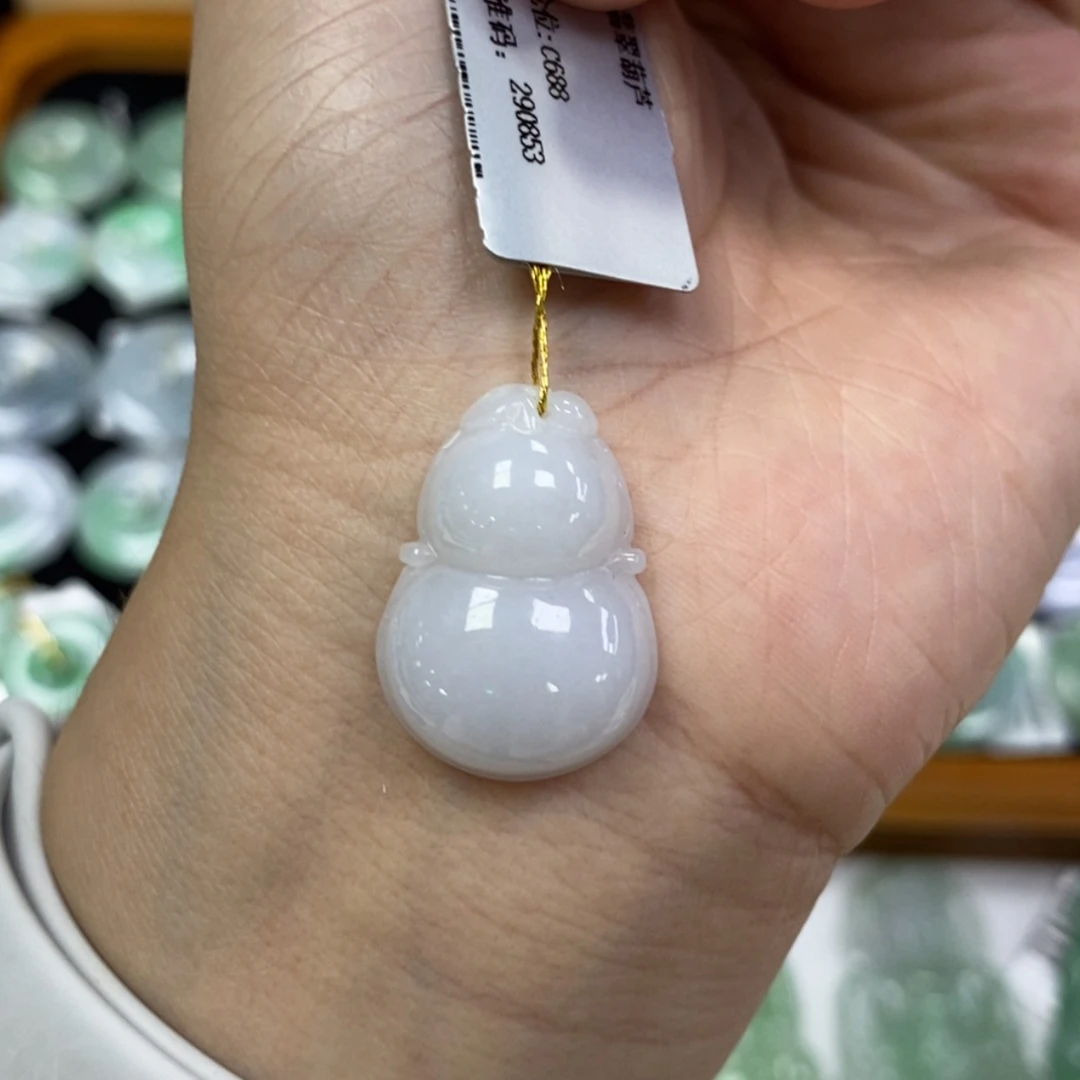 【闪购商品】颈饰未镶嵌翡翠葫芦