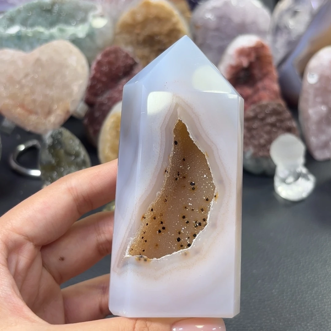 大型摆件（非配饰）紫晶未镶嵌柱子
