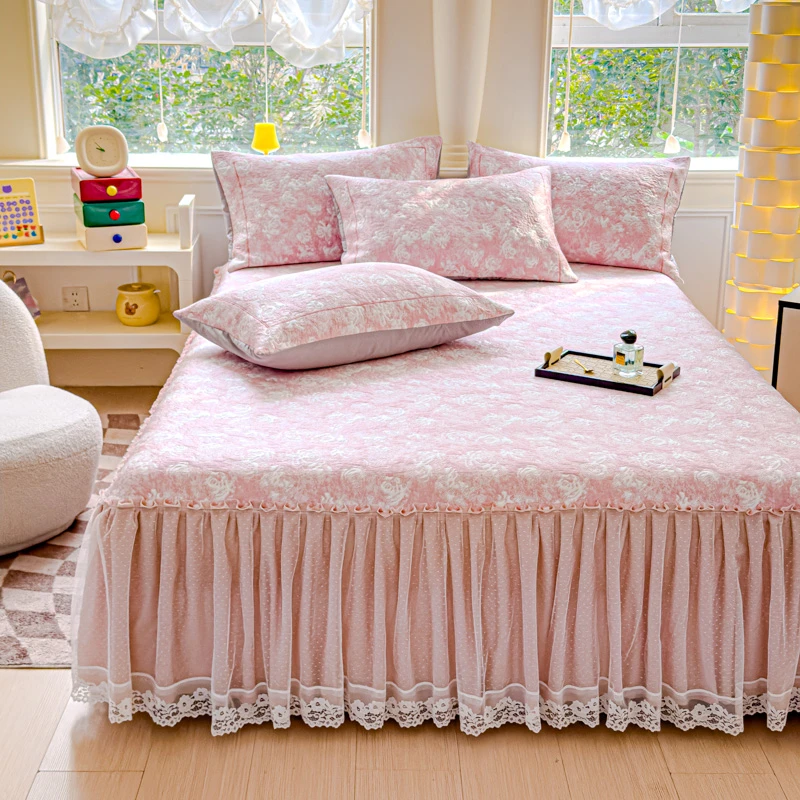 2025新款冰豆豆冰丝凉席三件套床裙款蕾丝花边床罩可机洗空调软席