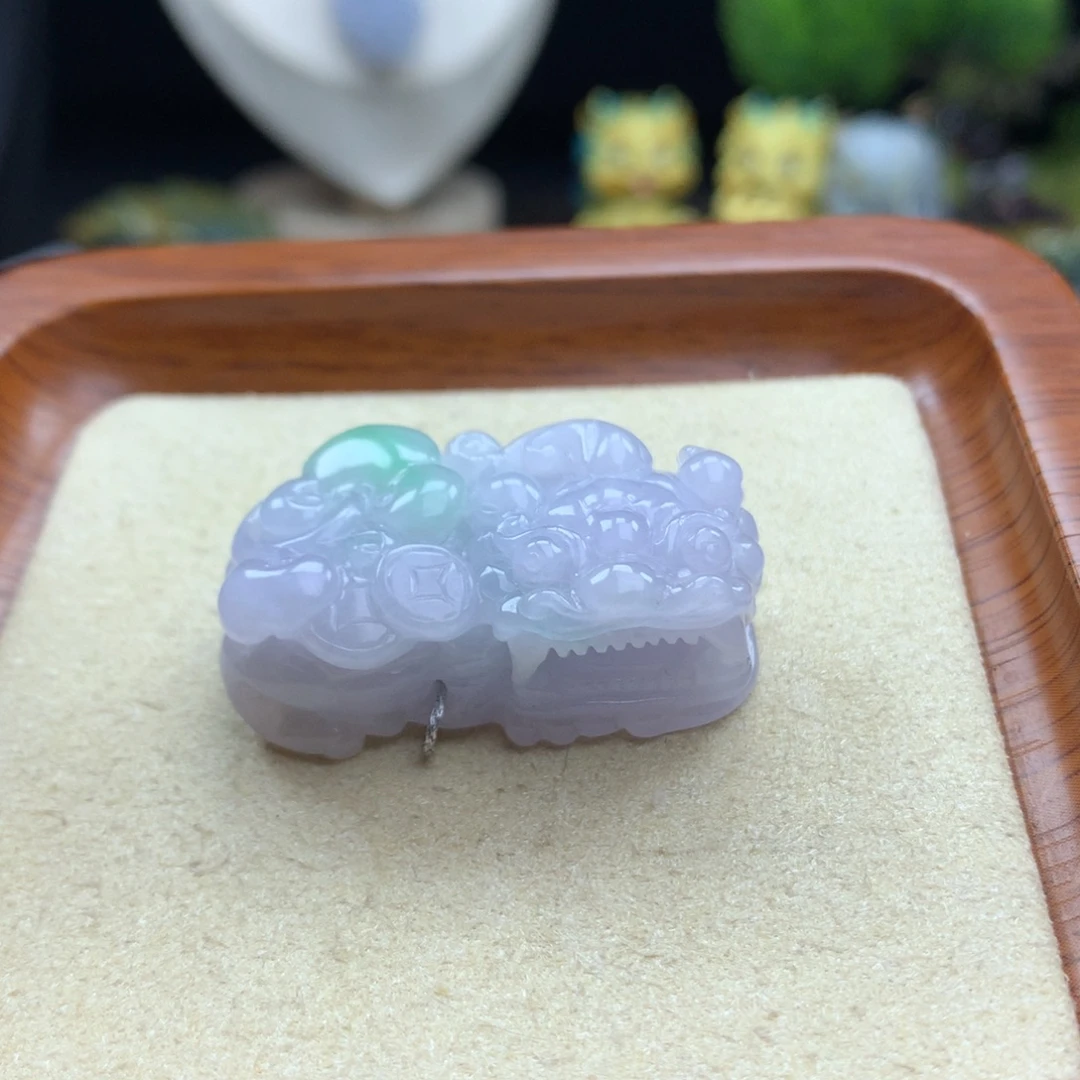 翡翠未镶嵌颈饰34