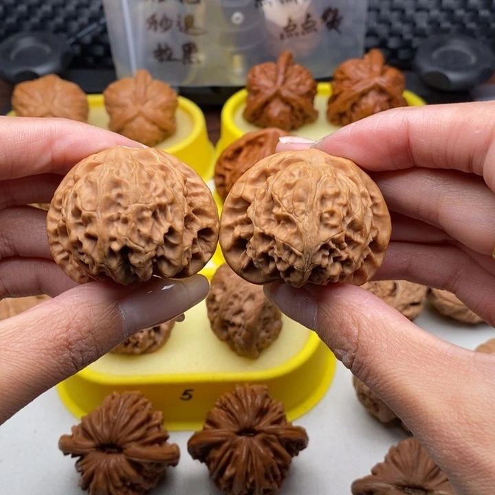 文玩核桃吊坠宫灯42