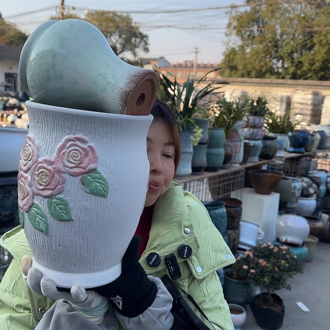 王嫂花盆1227-122