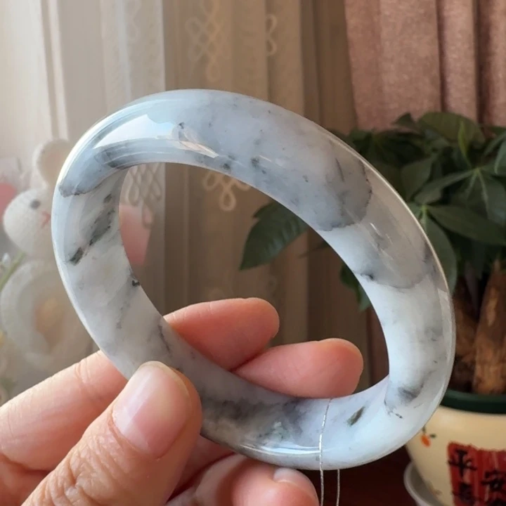 翡翠未镶嵌手镯手镯