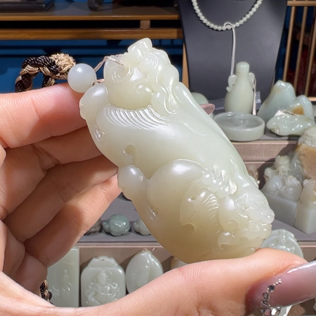 和田玉（糖玉）未镶嵌颈饰