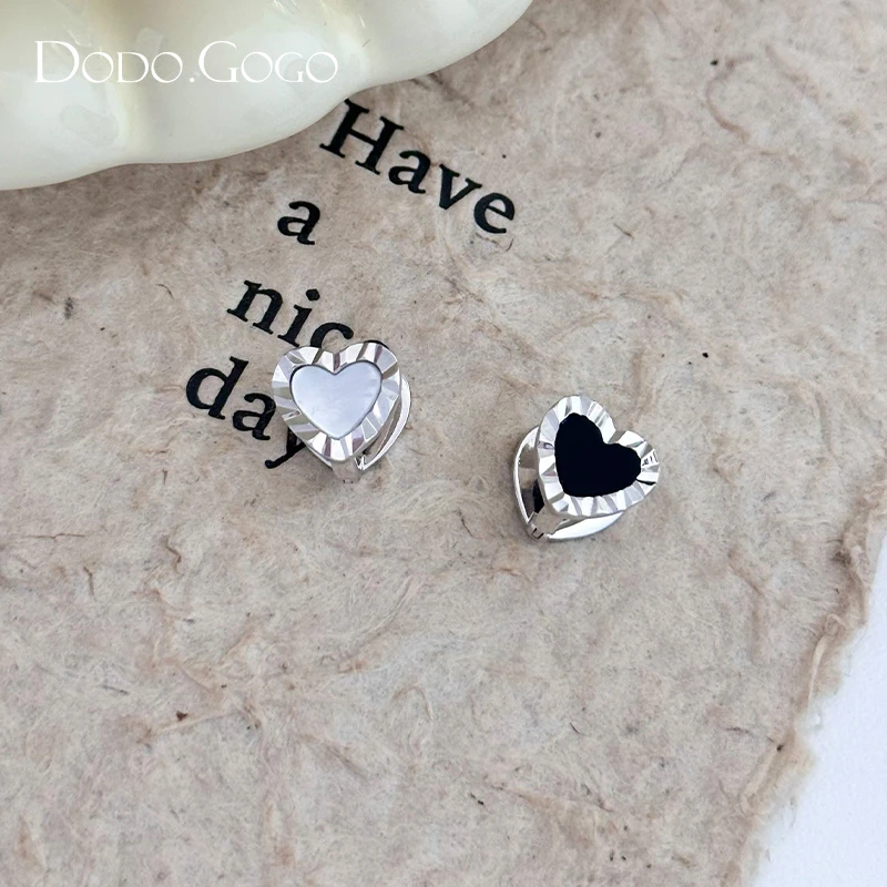 DODOGOGO 合金耳饰 小巧设计感爱心耳扣时尚气质简约小众个性耳环