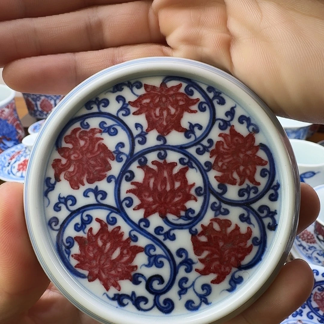 当代青花釉里红盖置