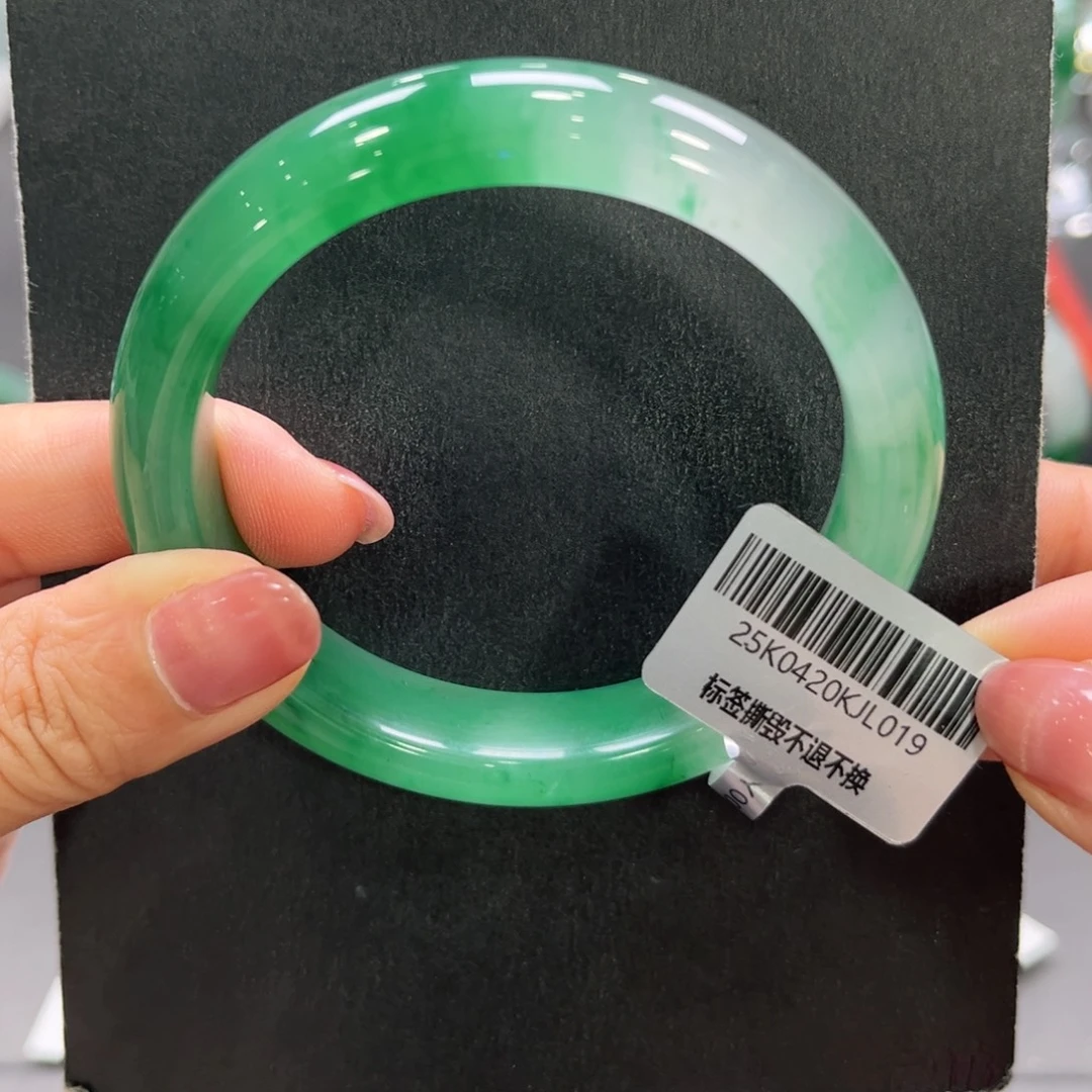 阳***光未镶嵌手镯石英质玉（非洲翠）➕小玥58