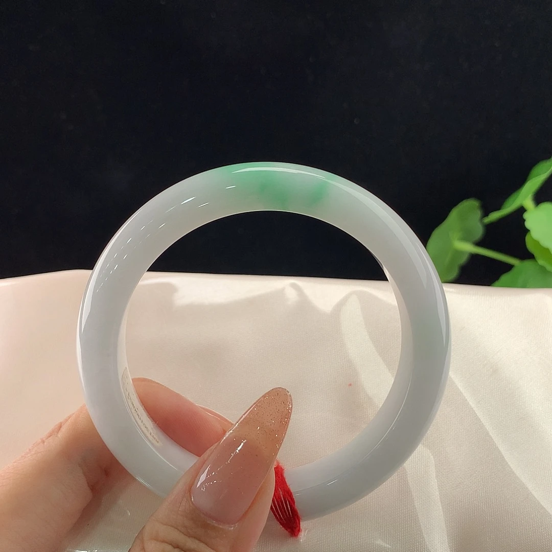翡翠未镶嵌手镯正59