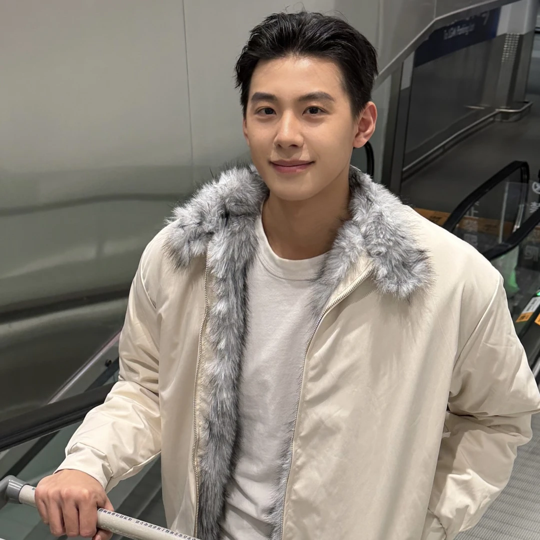 北北babe【夹克座山雕】狼王毛领座山雕三防夹克