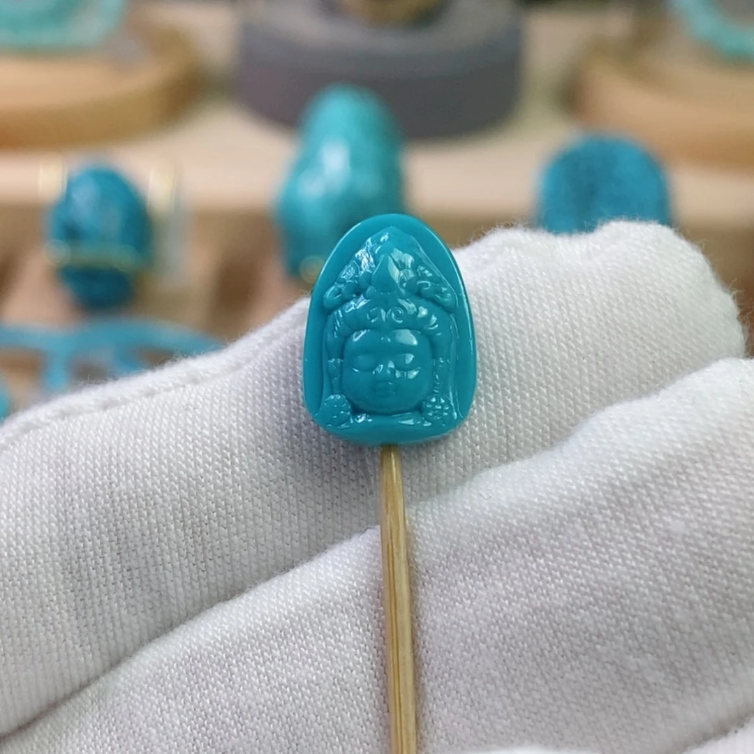 绿松石未镶嵌珠宝奇石