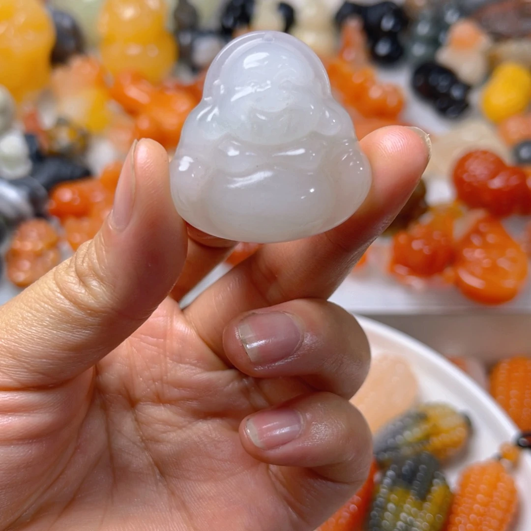 石英质玉（金丝玉）未镶嵌颈饰