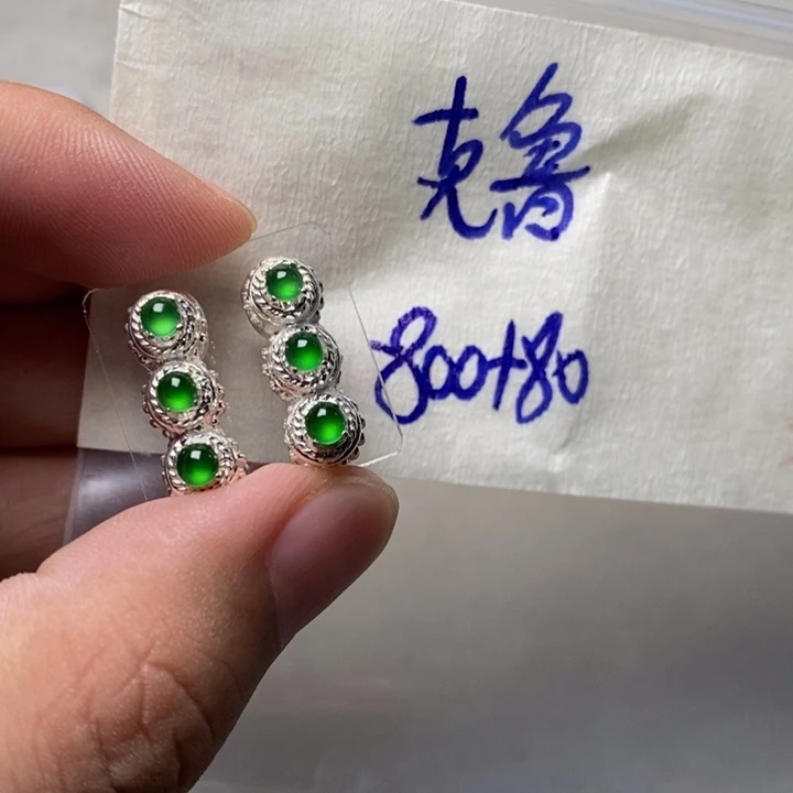 未镶嵌定制翡翠克**河