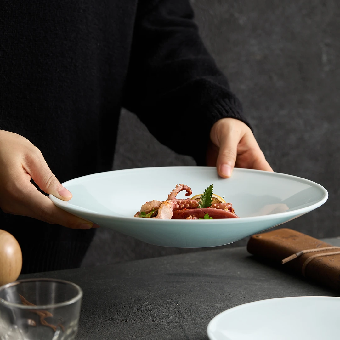 德化青瓷餐具2025新款高级感的特别好看的精致家用的陶瓷盘子菜盘