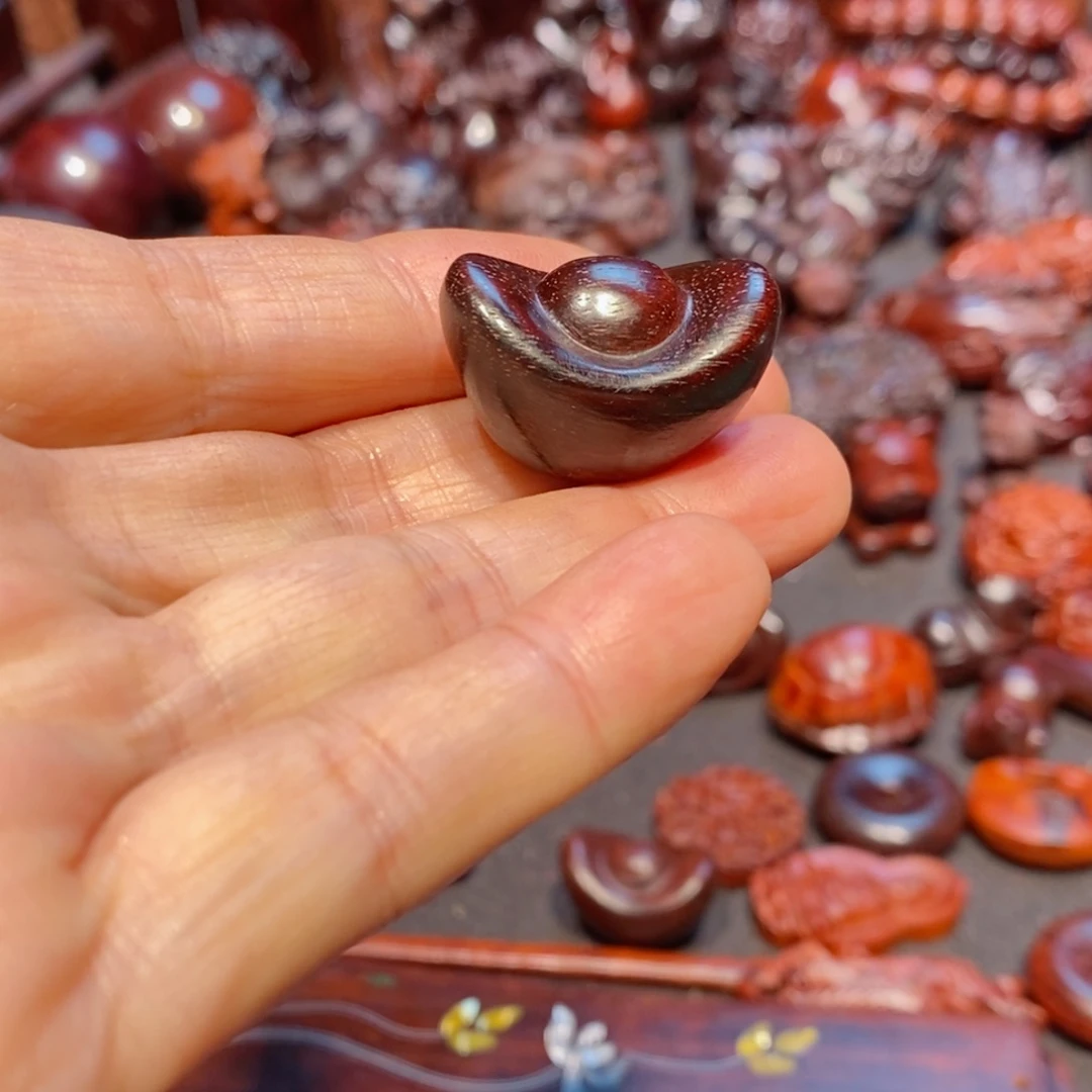 小叶紫檀把件世**舍印度小叶紫檀手把件