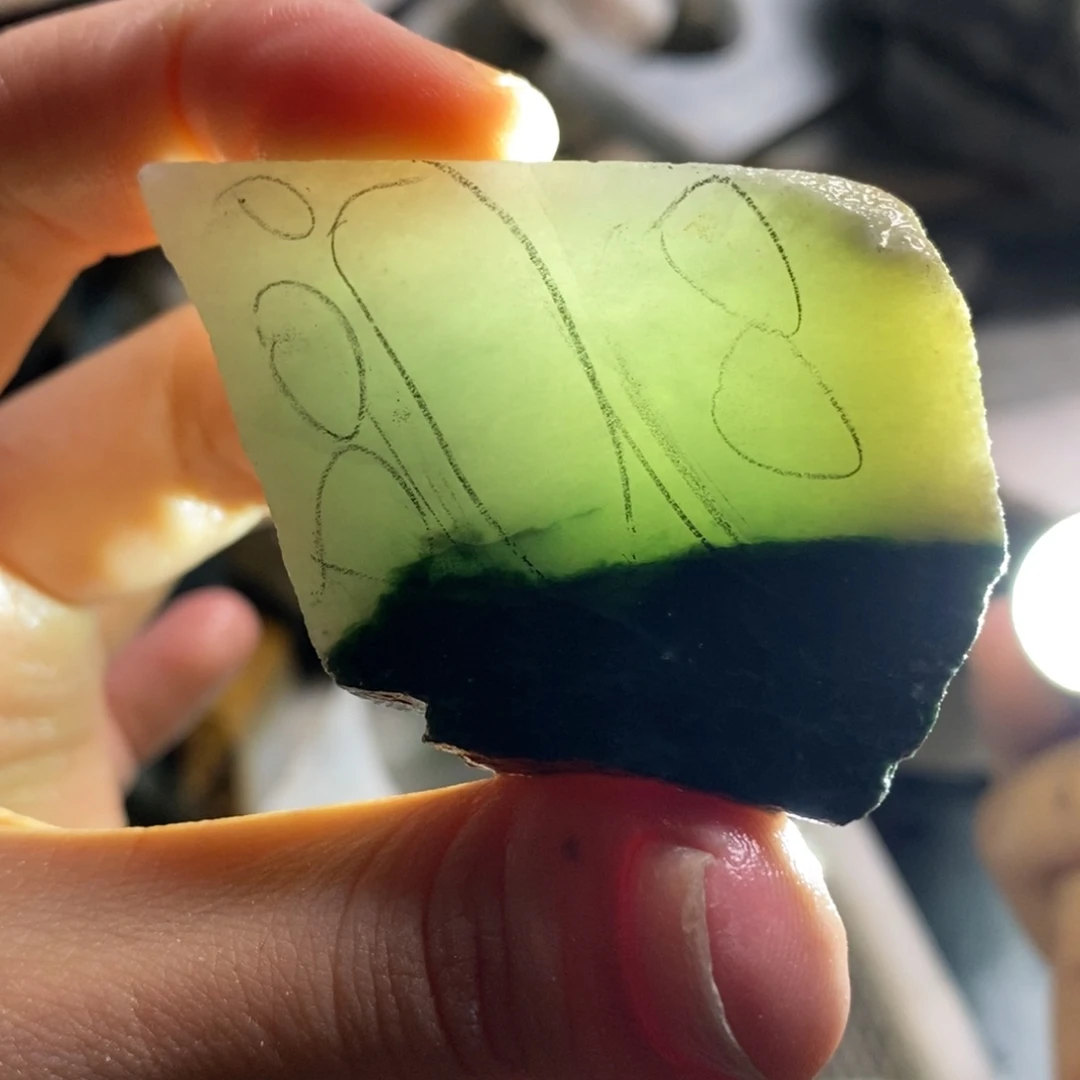 颈饰未镶嵌翡翠天然翡翠