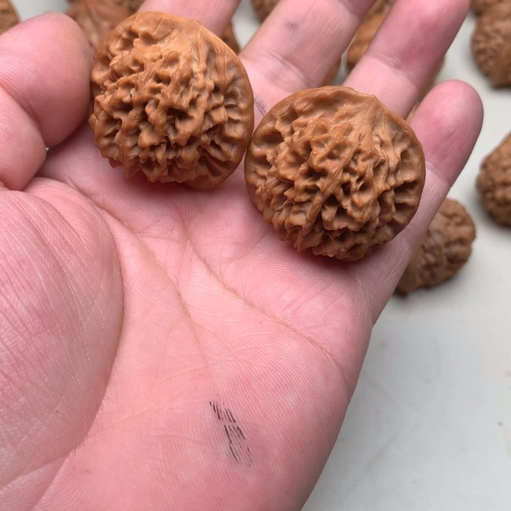 念***。文玩核桃吊坠秦闷