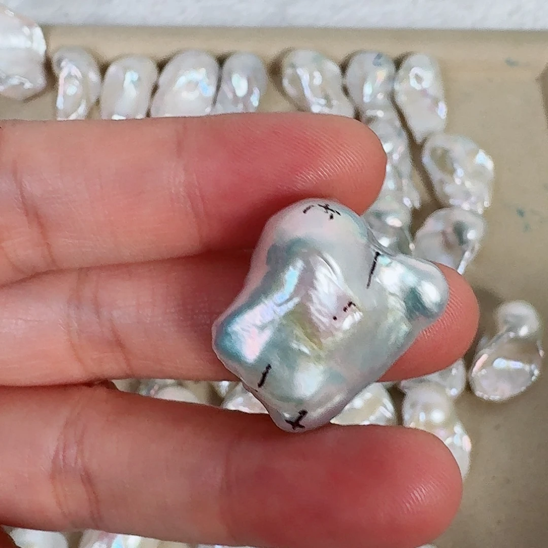 奶****淡水珍珠银S925镶嵌颈饰