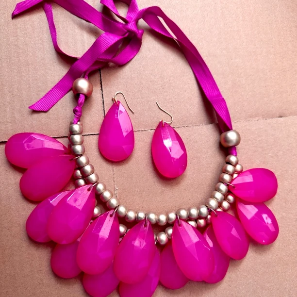 铜合金树脂项链 欧美复古波西米亚风枚红色项链2025春季新款饰品