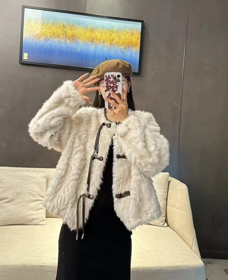 女外套设计师百搭秋冬短款宽松2025中国风盘扣金貂毛绒显瘦小个子