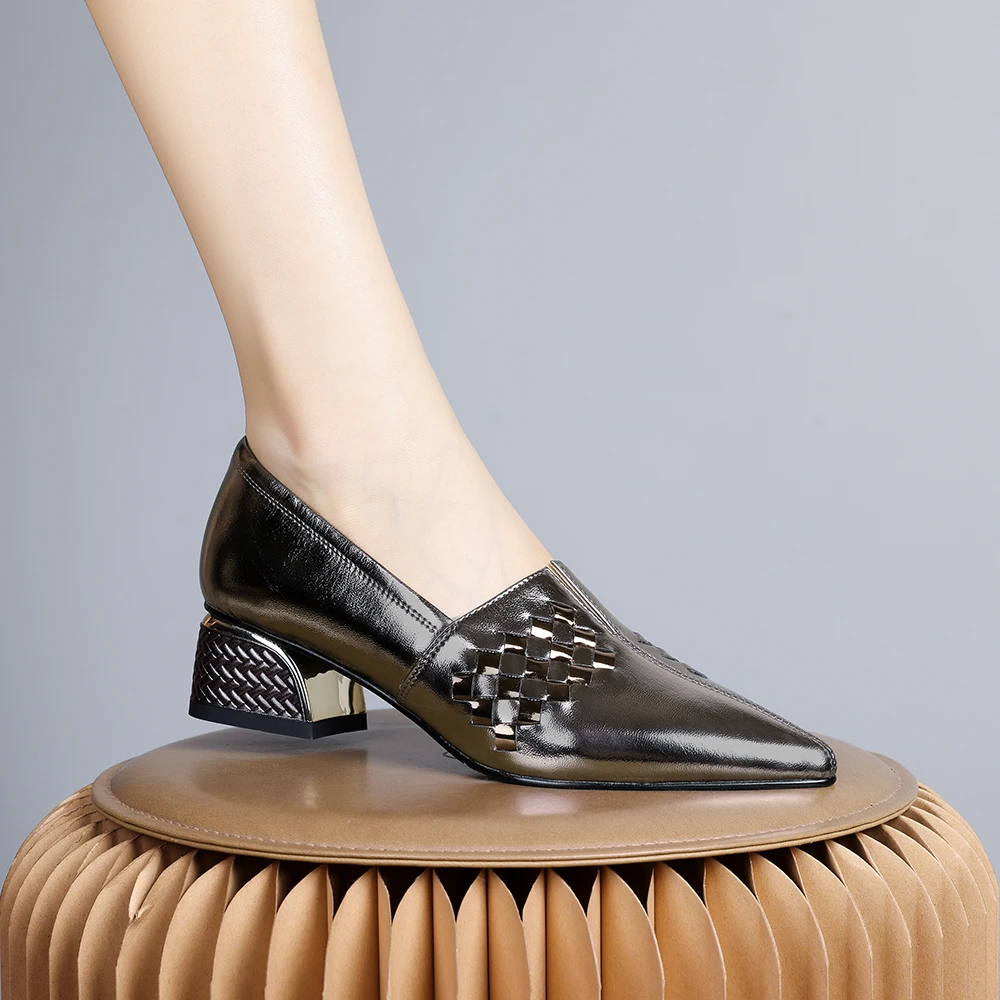 2024年新款英伦风小皮鞋女通勤单鞋优雅简约粗跟女鞋低跟尖头0161