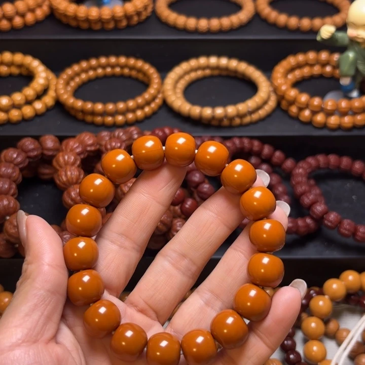 石***刻吊坠猴头核桃猴头