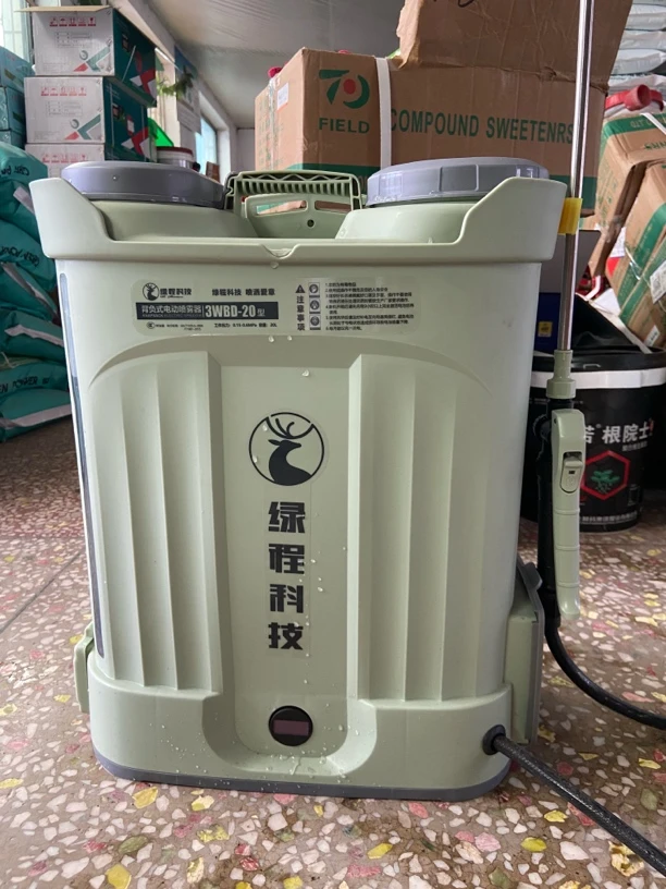 背负式喷雾器双电机大电瓶自动搅拌