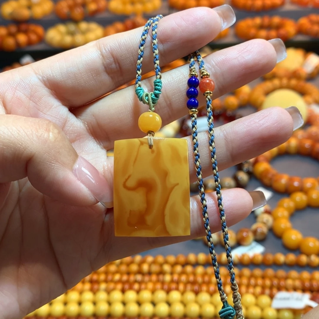 【闪购商品】蜜蜡吊坠(赠链)未镶嵌蜜蜡吊坠