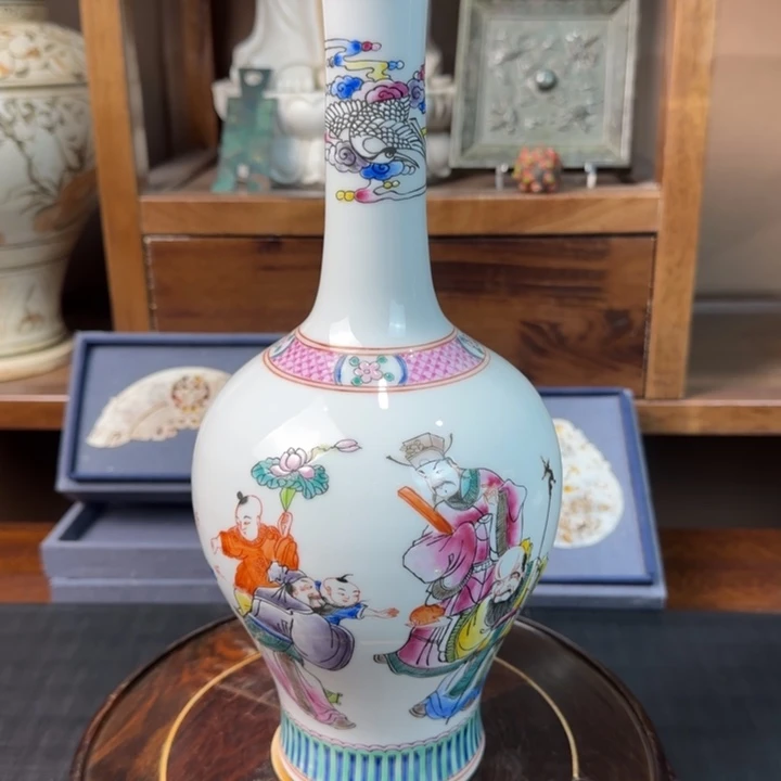 虎***林陶瓷00000000008粉彩瓶子