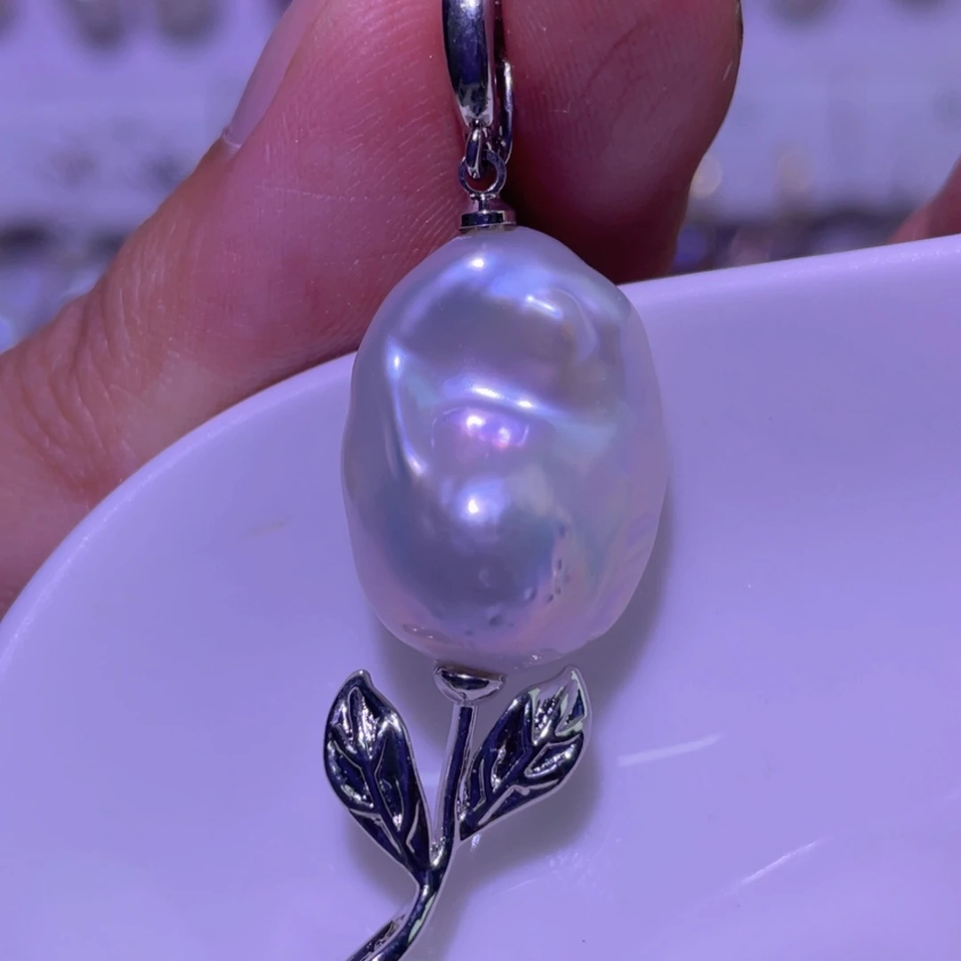 天然淡水珍珠吊坠银S925镶嵌淡水珍珠