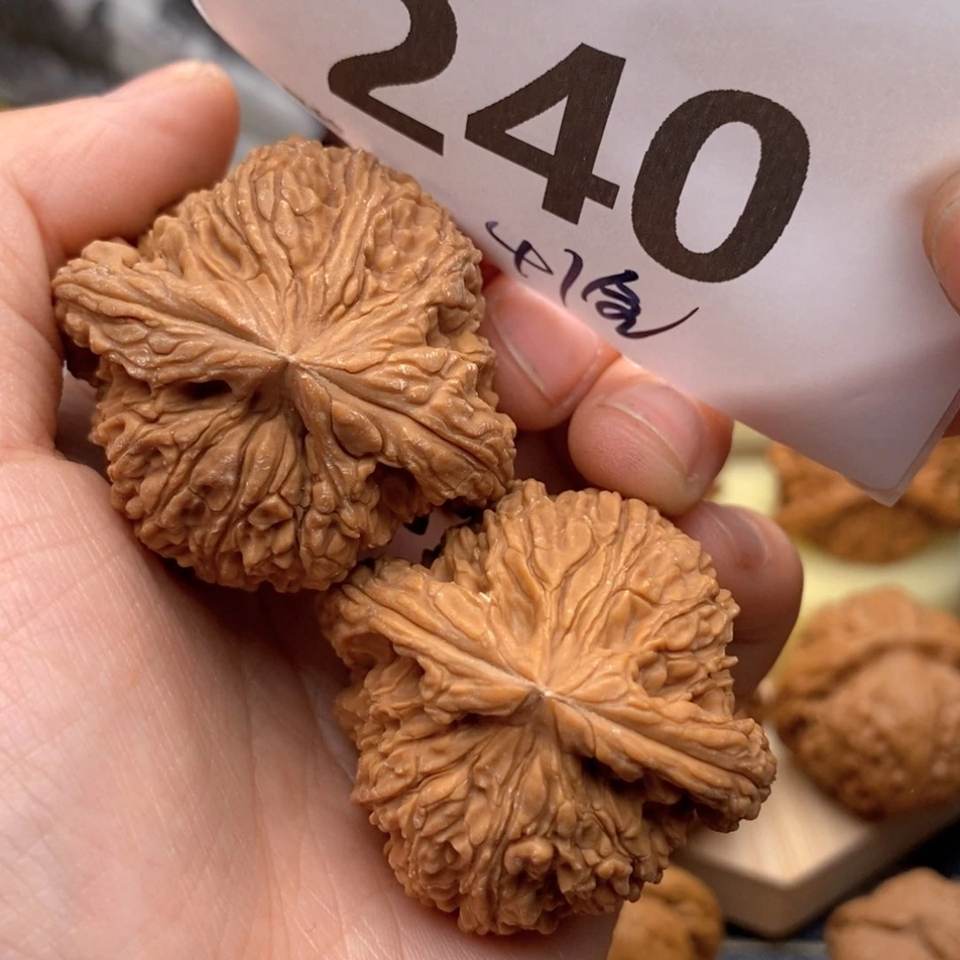文玩核桃把件240号41全南疆