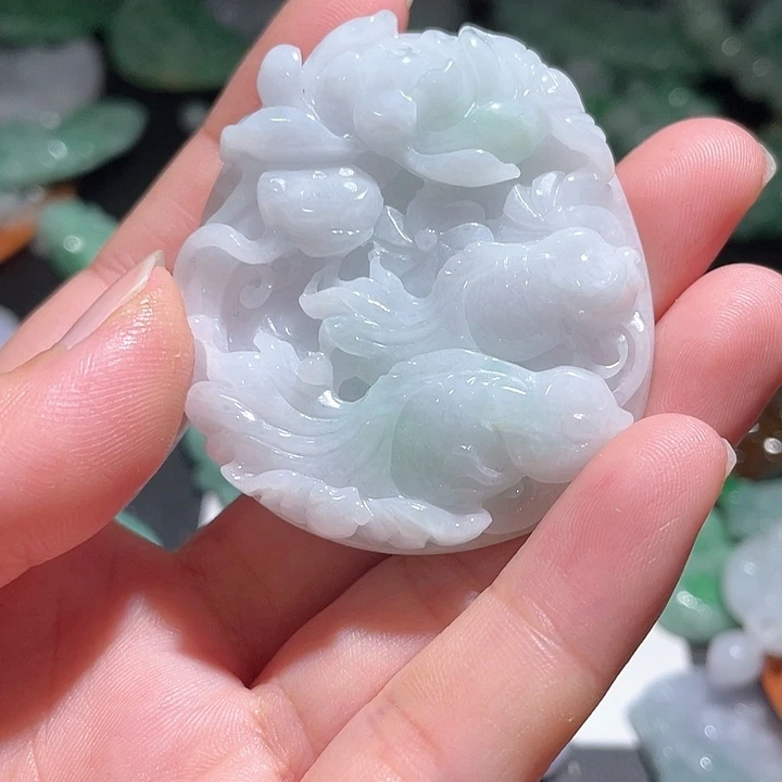 颈饰未镶嵌翡翠天