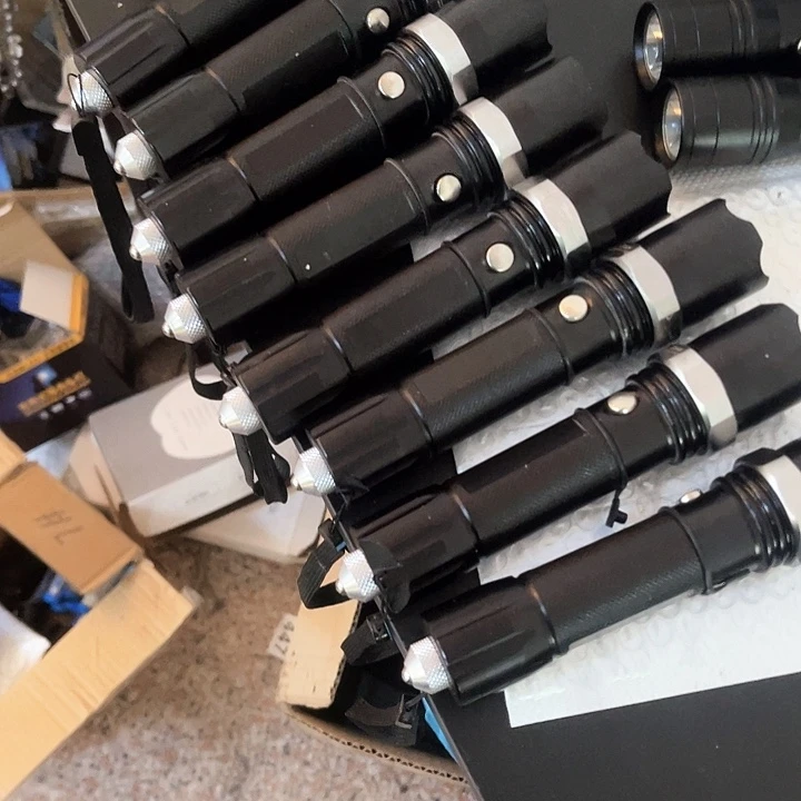 强光机械手电家用338