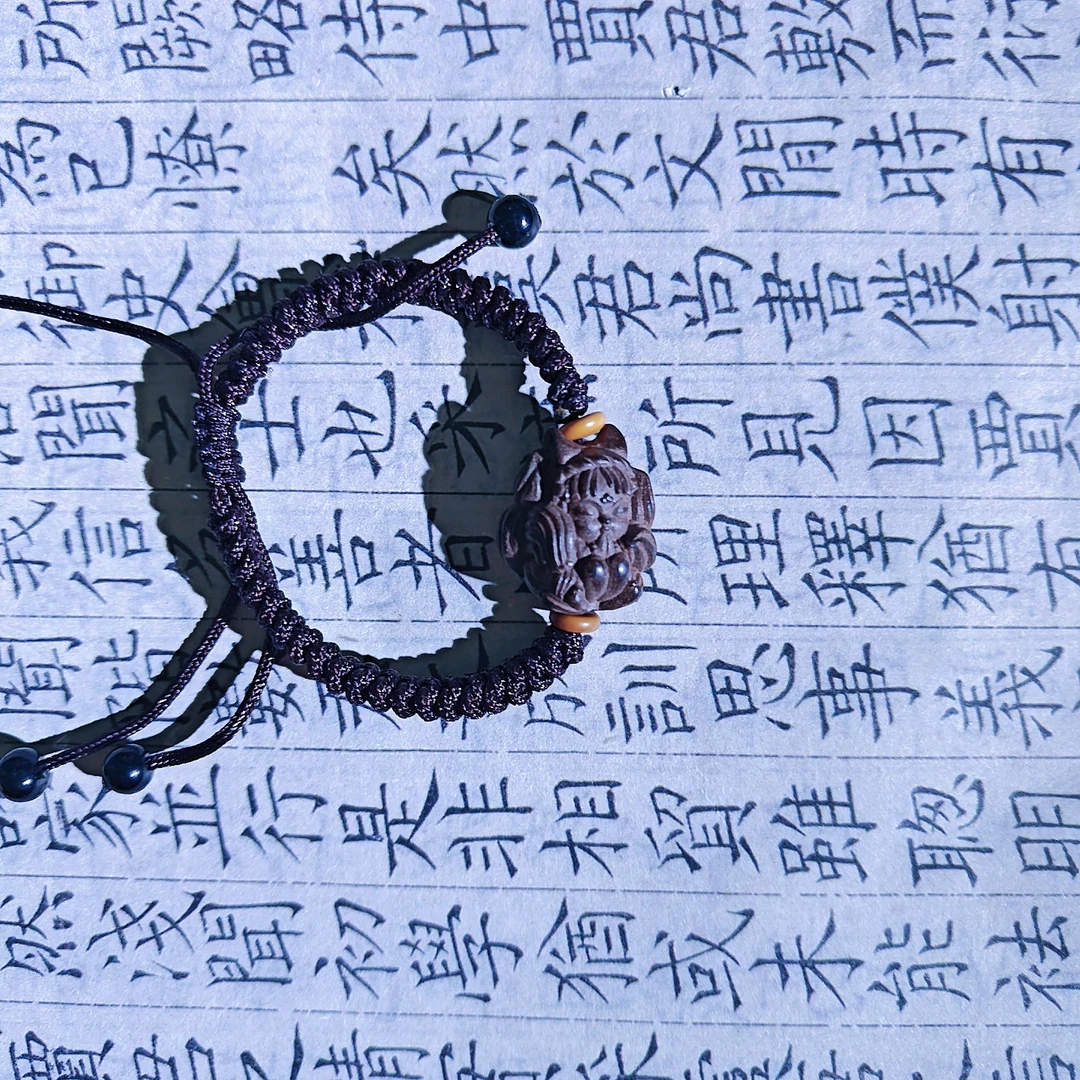 【天狐】宣和降真香祥瑞灵兽玄丘太阴尊者智慧立体精工和香珠手链