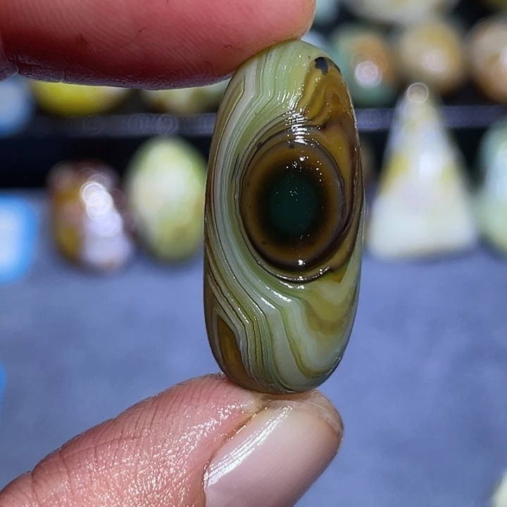 玛瑙/玉髓未镶嵌珠宝奇石