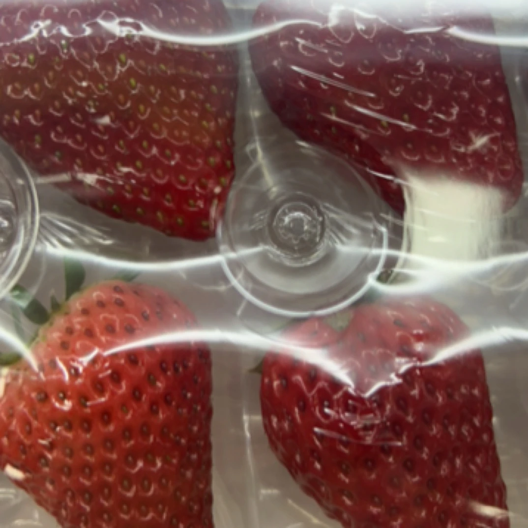 一斤装丹东久久草莓（盒）