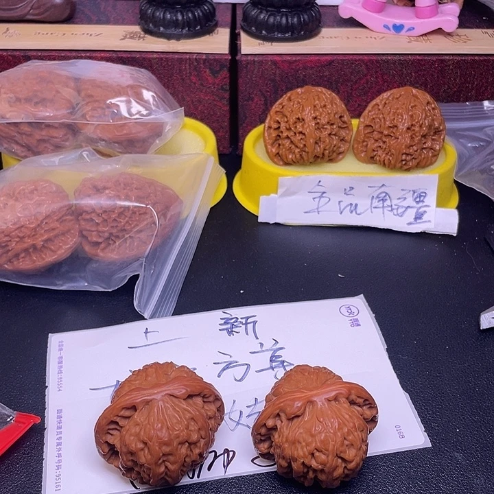 奋***海吊坠桃核白狮子43福利