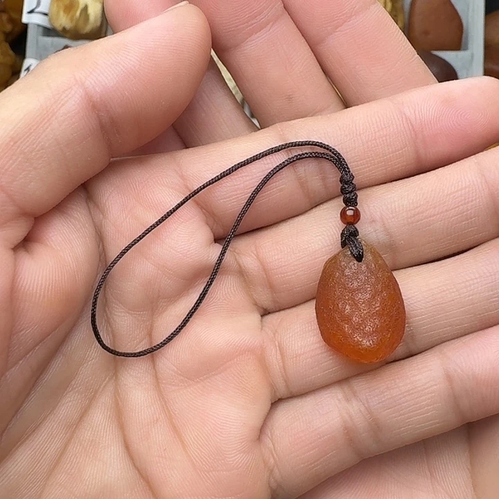 蜜蜡足银镶嵌裸石天然蜜蜡手机吊坠