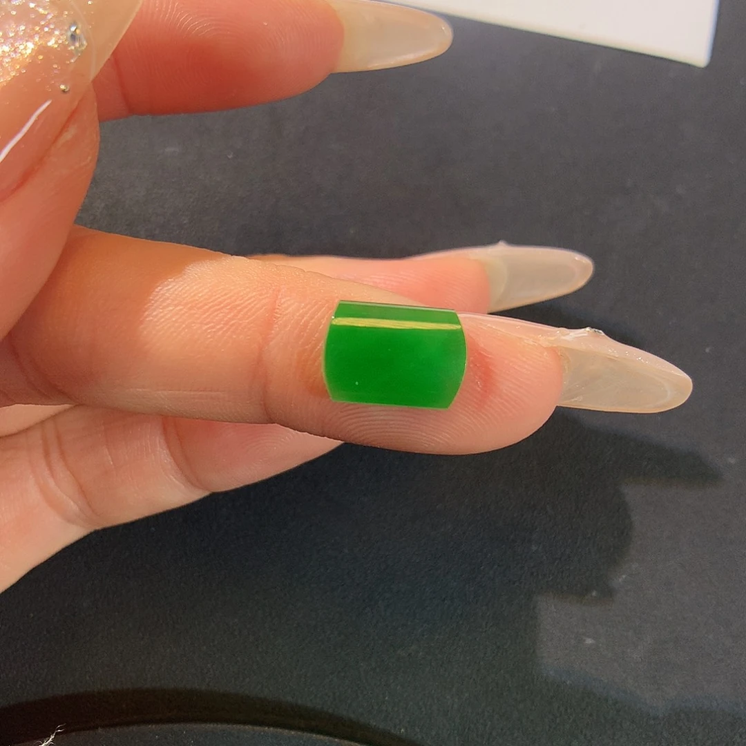 翡翠散珠11.58/8.1/2.55翡翠翡翠