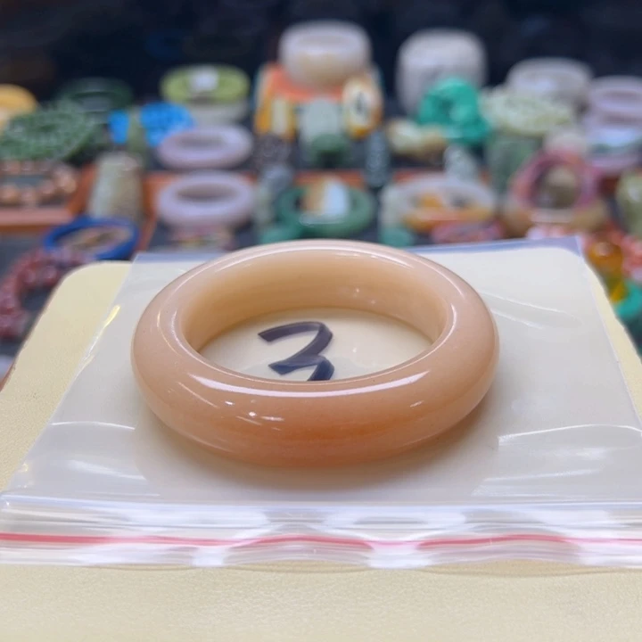 石英质玉手镯未镶嵌快****3