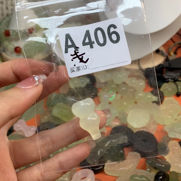 蛇纹石玉合金颈饰