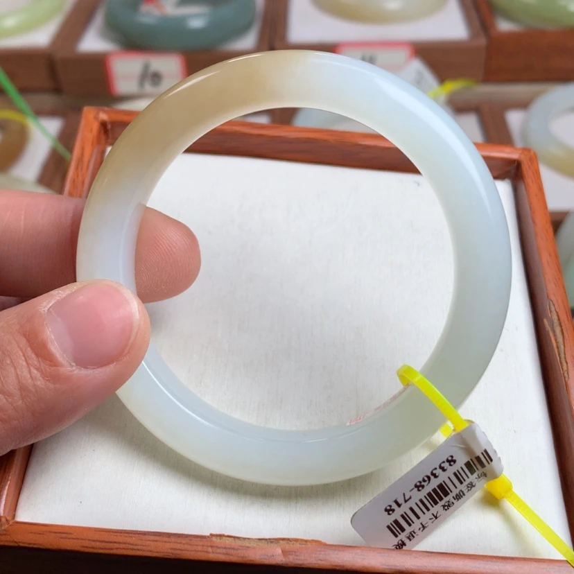 【闪购商品】和田玉手镯未镶嵌54.1