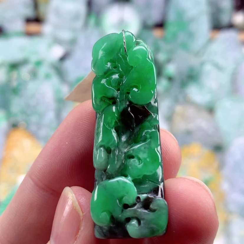 【闪购商品】翡翠吊坠(不含链)未镶嵌