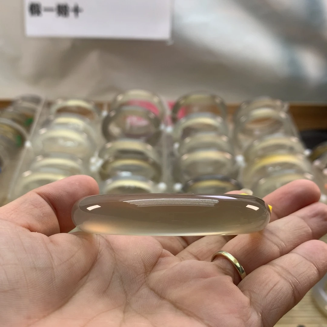手镯玛瑙/玉髓未镶嵌