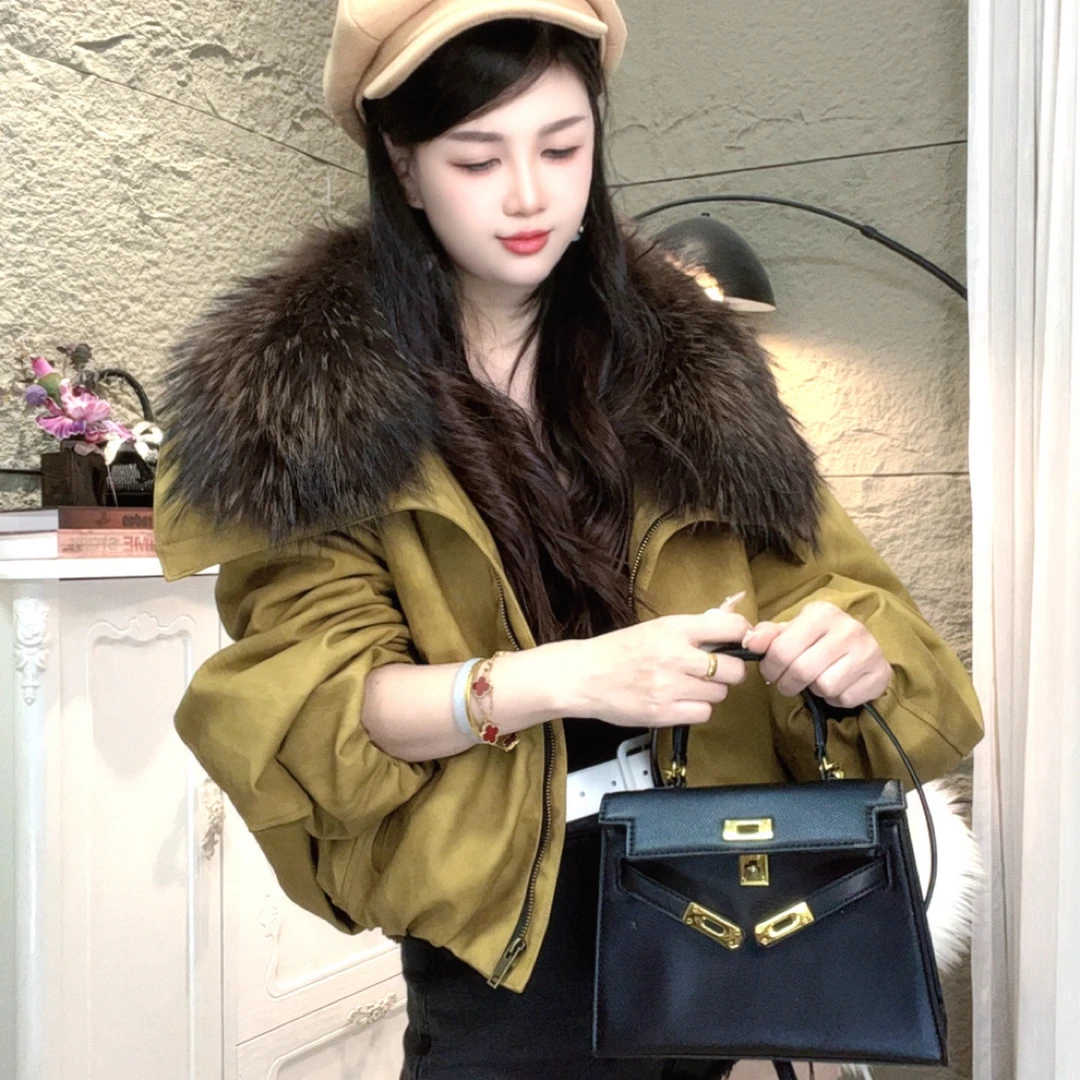 比卡陌新款休闲风短款大毛领加厚保暖设计感毛绒外套P0440